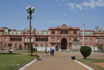 La Casa Rosada convoca a su mesa politica para ordenar la agenda del Congreso