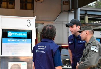 La Corte Suprema debe resolver el DNU anti-migrantes y el Gobierno vuelve a chocar con la Justicia electoral