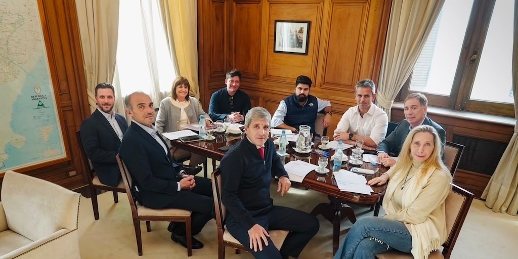 Milei ordena la mesa política y acelera la pulseada por las PASO y el Presupuesto 2027