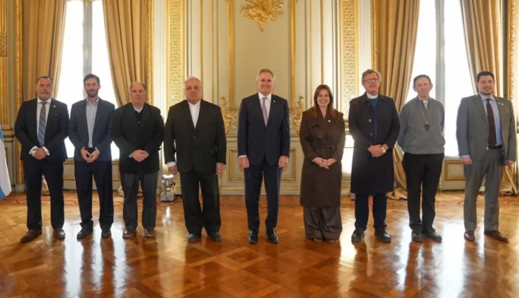 Karina Milei abre la agenda con la Iglesia y busca ordenar la visita de León XIV