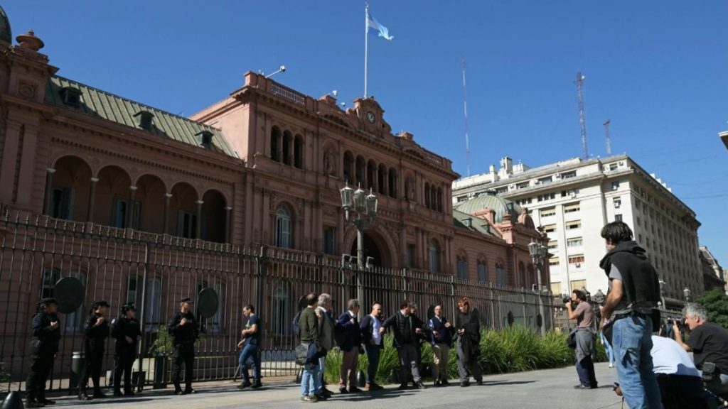 La Casa Rosada volvió a abrirle la puerta a los periodistas después de una semana de bloqueo