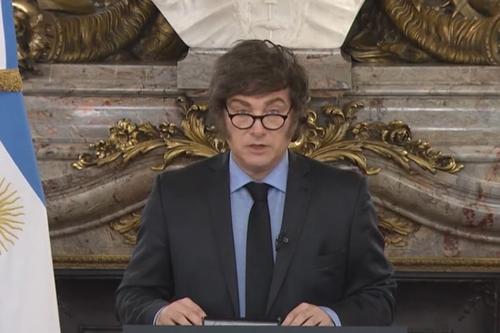 Milei acelera la reforma del BCRA y promete blindar la política monetaria