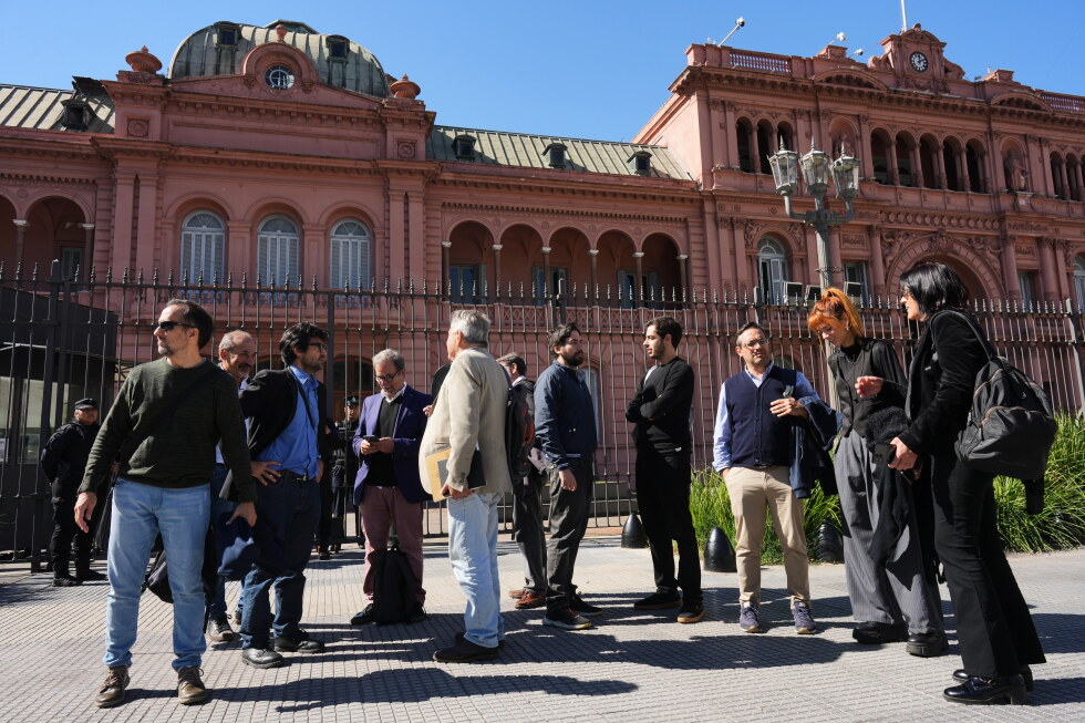 Milei volvió a habilitar el acceso de la prensa a la Casa Rosada tras una semana de bloqueo