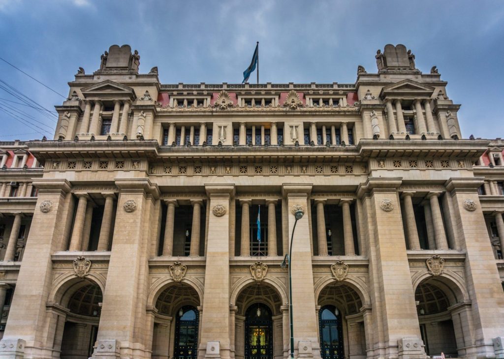 Milei gana tiempo y posterga las designaciones en la Corte Suprema