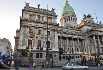 El Gobierno retoma la agenda en el Congreso y acelera la reforma del BCRA